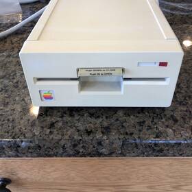 A9m0107s Apple 0707 External Drive M#a9m0107s#kjv0707 Untested