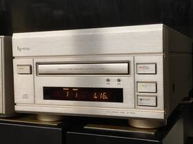 P-700 Esoteric Transport Cd Disc Drive
