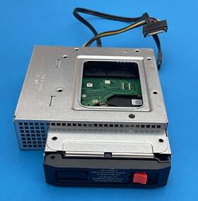 1b23bgg00 Gateway Removable Hdd Front Load Bay Caddy Sata For 3.5 Inch Form Factor