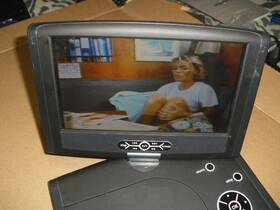 Ns-pdvd8a Insignia Portable Dvd Player 8.5 Inch Display Model