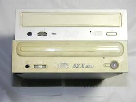 Sr-8584-b Matsushita & Samsung Si 7/20240424/cb.15 And Sc152 52x Ide Internal Cd/dvd-rom Drives