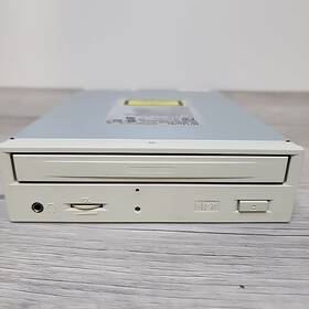 Crmc-fx3400s Mitsumi Vintage Cd-rom Drive - Beige Bezel Untested