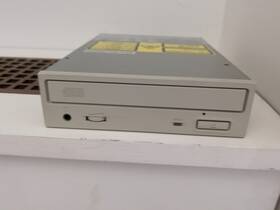 Dr-us124x Pioneer Internal 5.25 Inch Scsi Cd-rom Drive 2x For Parts