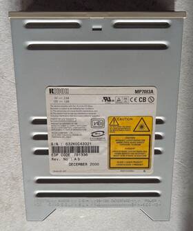 Mp7083a Ricoh Internal Cd-rw Drive Ide Atapi Beige 5.25 Inch