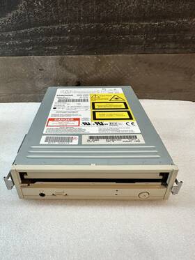 Sw-206 Samsung Cd-r/rw Drive Atapi Eide No Bezel With Dell Optiplex Gxi Bracket