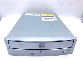 Cd-w54e-a17-u Teac 1977057a-17 Internal 5.25 Inch 4x4x32 Ide Cd-rw Drive - Silver