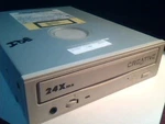 Cd Drive Ide CR-585-B Creative 24XMX Cre-btb September 1997 IU09TB059CRB. Fixed Price $133.01.