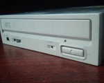Cd Drive 50-PIN Scsi Code DR-966 March 1999 E99677 Marathon. Fixed Price $133.01.