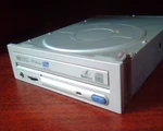 Hp Cd-writer Plus 8000 Series C4465-56000 Ide Drive Rewritable January 2000. Fixed Price $133.01.