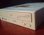 Cd Drive Ide Bce 5224IM 2003/03 Top-g 52X24X52X 6074500018. Fixed Price $133.01.