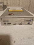 Hp C4415-56000 4X/4X/24X Ide Cd-recordable/re-writable Drive. Fixed Price $29.95.